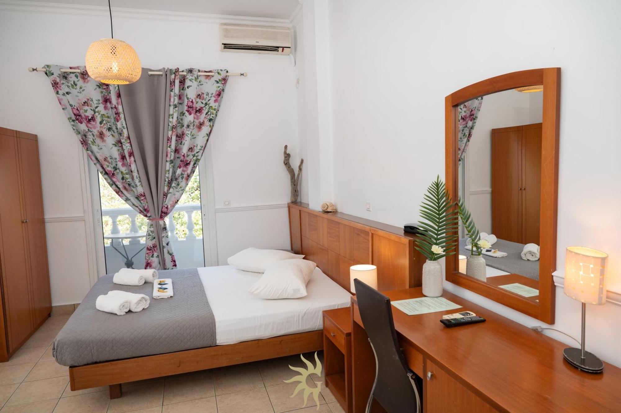 Galini Hotel Pefki  Ngoại thất bức ảnh